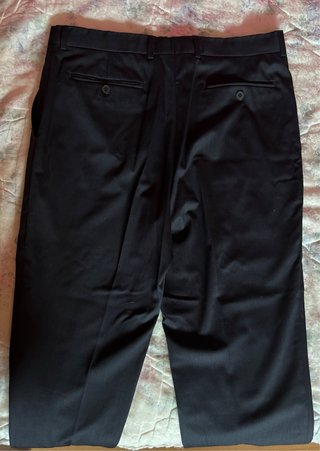 Traje azul oscuro marca Cortefiel