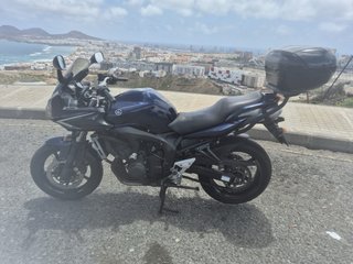 Yamaha FZS 600 Fazer Negra/Azul