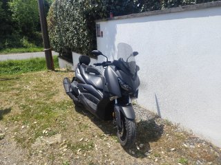 Yamaha Xmax 400 Negra