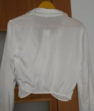 Blusa corta Stradivarius blanca Talla M