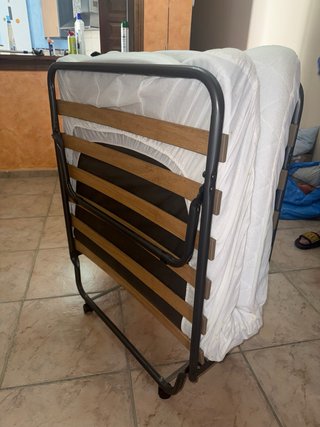 Cama Plegable Tela y Metal en ZAHARA DE LOS ATUNES