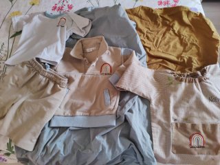 Ropa escuela infantil Little Rainbows