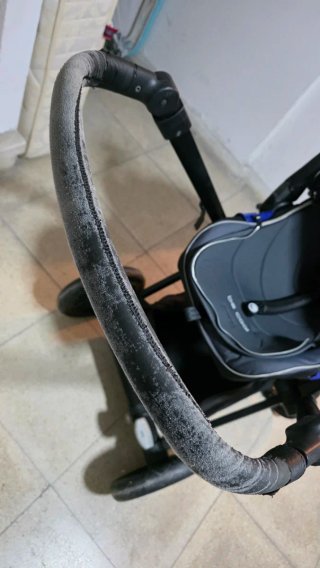 Carro de bebé con silla de coche