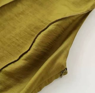 Vestido verde Zara con cinturón