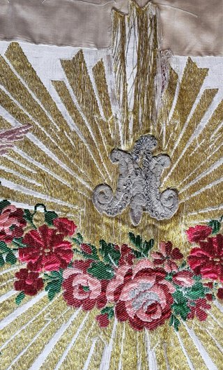 Antiguo frontal de altar brocado