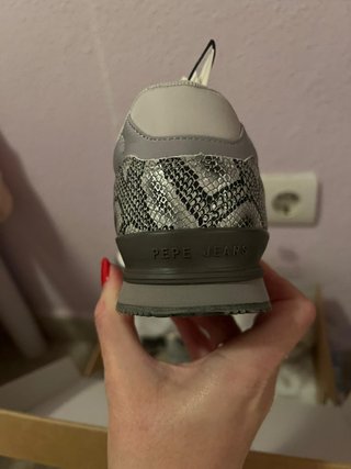 Deportivas Pepe Jeans grises y blancas