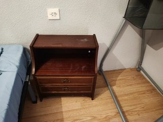 Cómoda y 2 mesitas de noche madera