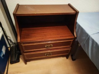 Cómoda y 2 mesitas de noche madera