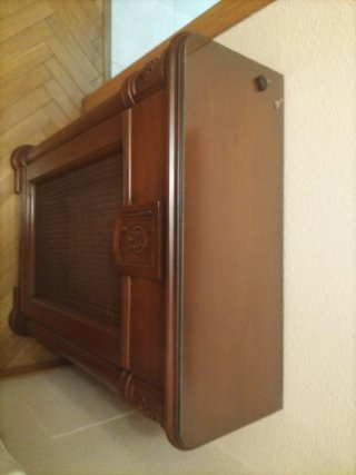 Mueble Radiador Madera y Cristal
