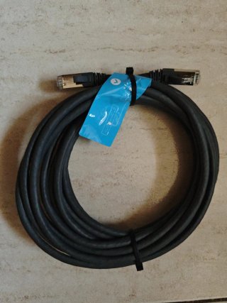 Cable de red Ethernet negro