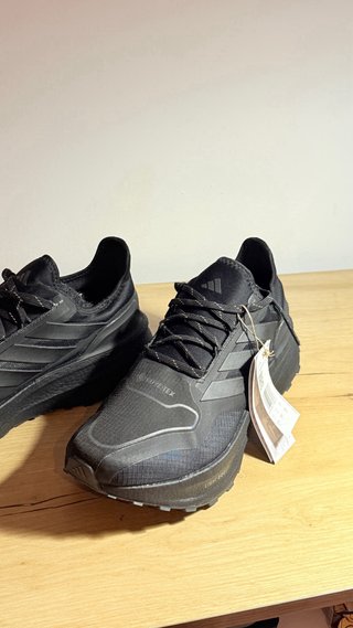 Adidas Ultraboost 5 GTX Negro/Gris