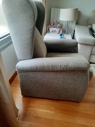 Butaca reclinable tela marrón/gris