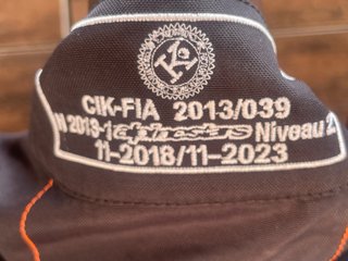 Mono Alpinestars Nivel 2 CIK-FIA 2013/039.