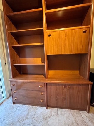 Mesa comedor con 6 sillas y 2 muebles