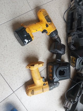 Taladro Dewalt y cargadores
