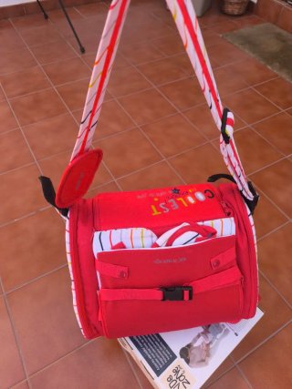 Trona portátil JANE para bebé. Se vende en su caja