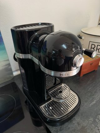 Macchina da caffè a capsule KitchenAid nera