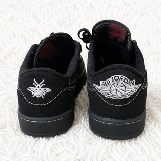 Zapatillas Nike Travis Scott Negras talla 43