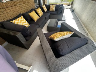 Conjunto Muebles Terraza gris con Cojines