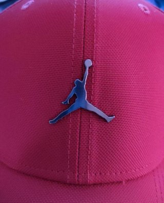 Gorra Jordan Rise Roja Talla M/L