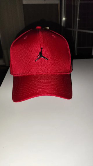 Gorra Jordan Rise Roja Talla M/L