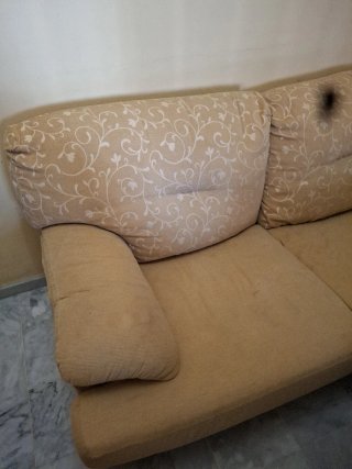 Sofá beige de tela