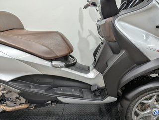 Piaggio MP3 500