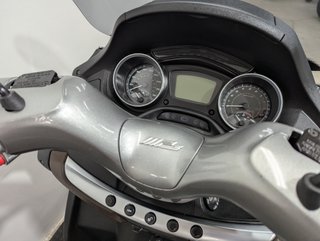 Piaggio MP3 500