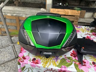 Piastra e bauletto Kawasaki Versys 650 2024
