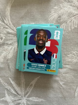 Cromos Panini Mundial 2026. Mas de 400 cromos.
