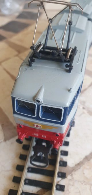 Lima H0 Locomotiva FS E656 Caimano