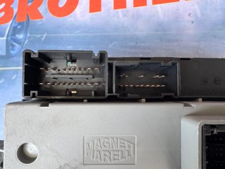 69502290 69502289 IVECO DAILY Caja De Fusibles