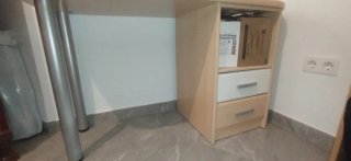 Escritorio y silla de oficina