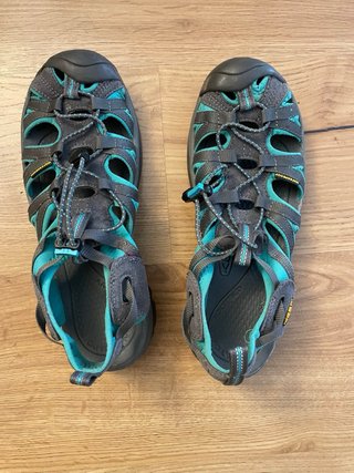 Sandalias trekking Keen.