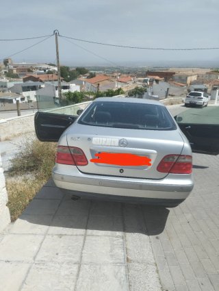 Mercedes-Benz  CLK 2002