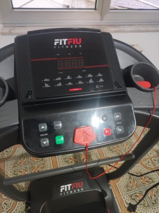 Cinta de correr y banco abdominales