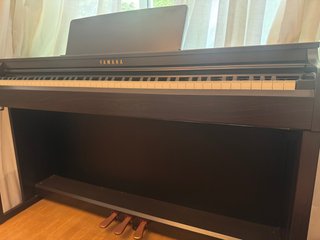 Piano Digital Yamaha Clavinova CLP-525