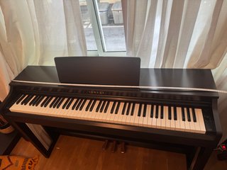 Piano Digital Yamaha Clavinova CLP-525