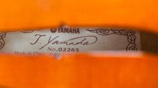 Violín Yamaha V3 1/2 con funda,arco y almohadilla