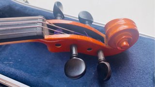 Violín Yamaha V3 1/2 con funda,arco y almohadilla