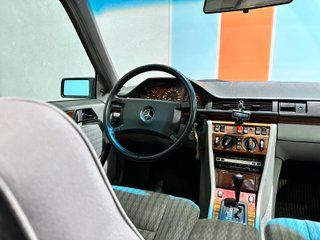 MERCEDES-BENZ Clase E 300 SE 185cv 1991
