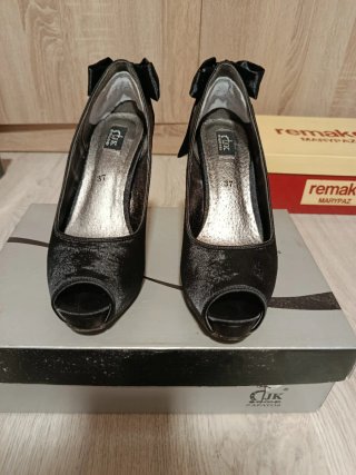 Zapatos de satén negros talla 37