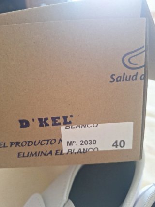 Calzado Sanitario Cerrado Blanco