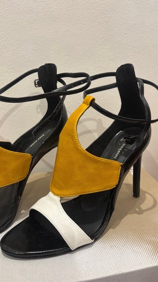 Sandalias Zara Tacon Talla 39