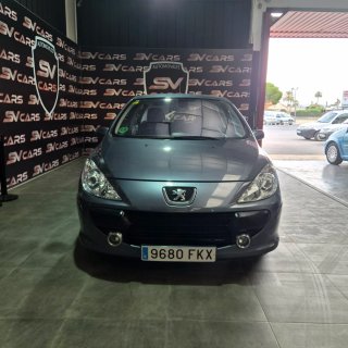 Peugeot 307 1.6 110Cv. 1 dueño. Sólo 70000 kms.