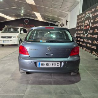 Peugeot 307 1.6 110Cv. 1 dueño. Sólo 70000 kms.