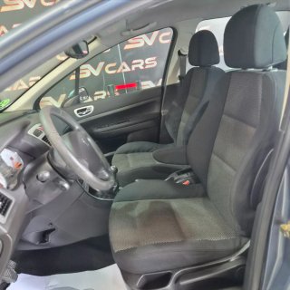 Peugeot 307 1.6 110Cv. 1 dueño. Sólo 70000 kms.