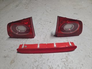 Pilotos traseros y luz de freno