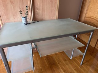 Mesa escritorio cristal y aluminio