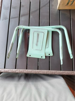 Taburete industrial metal blanco y azul